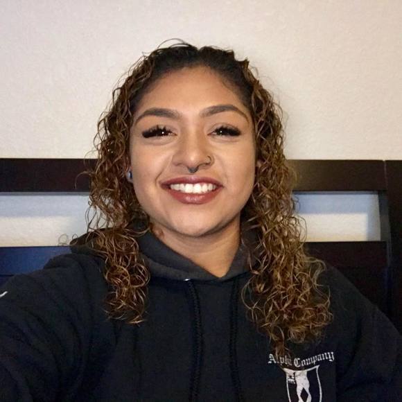 Meet your Posher, Tatiana - Picture 1 of 1